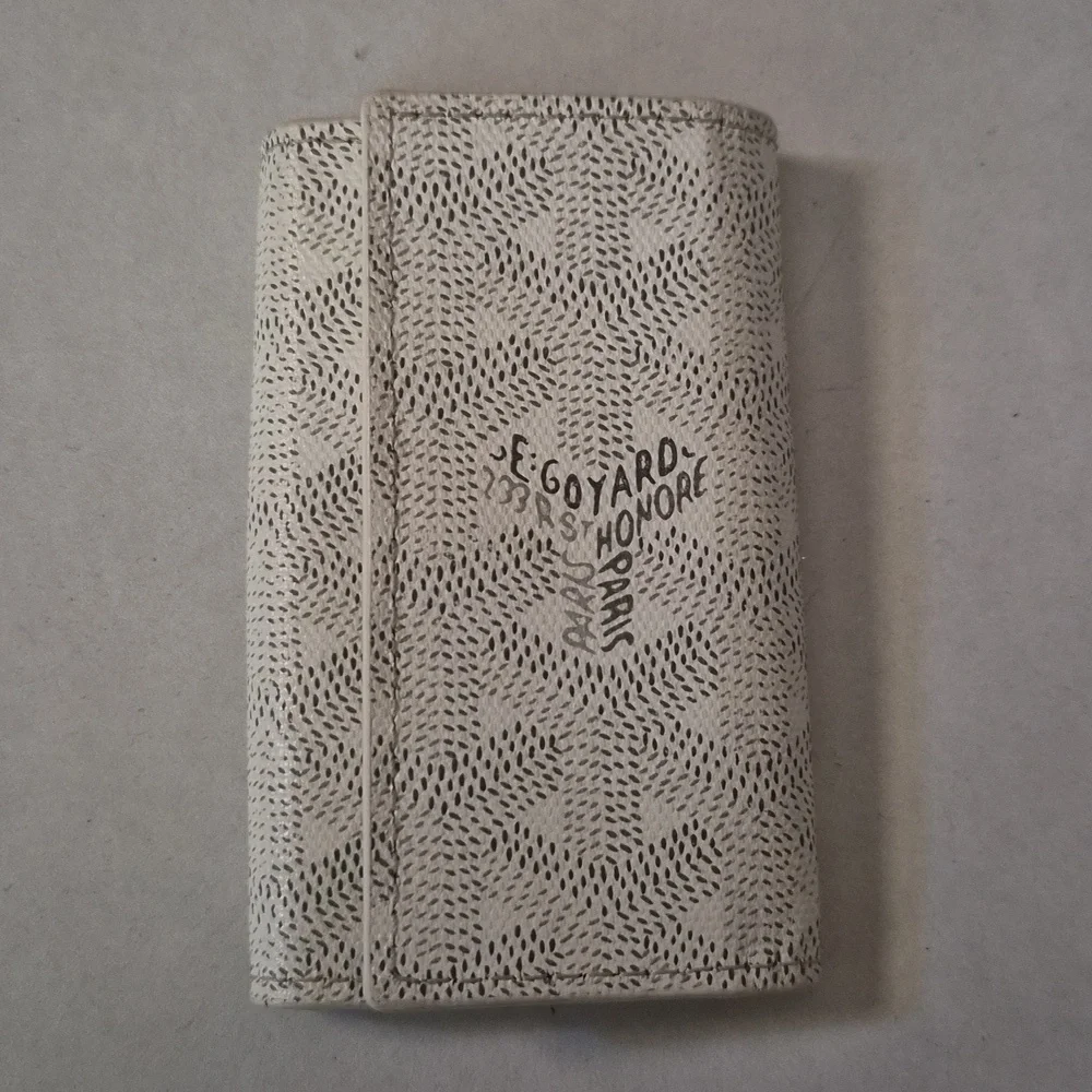Goyard Gray Patterned Card Holder - Picture 1 of 4